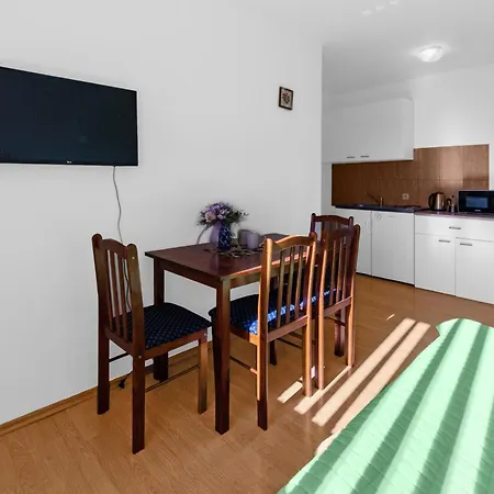 Apartmani Mare Fazana Exterior photo