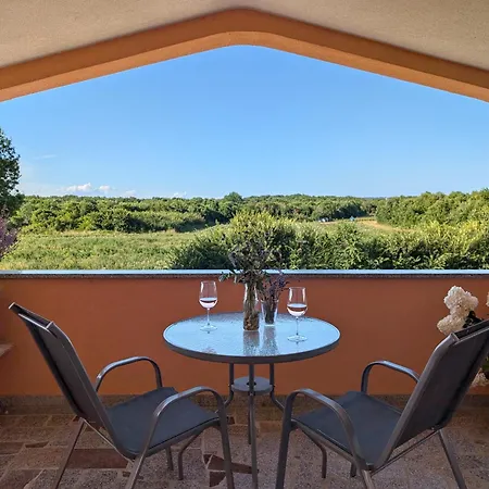 Apartmani Mare Fazana Exterior photo