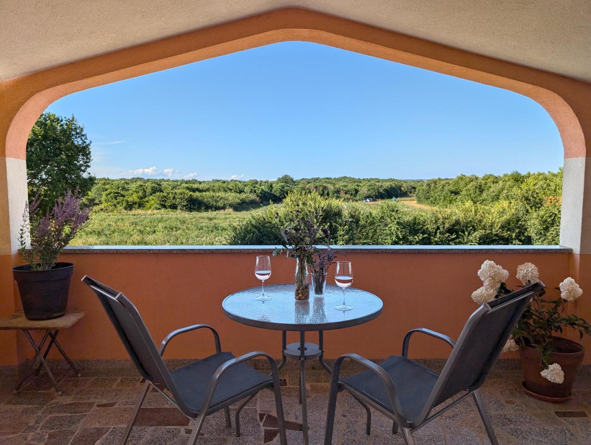Mare Apartment